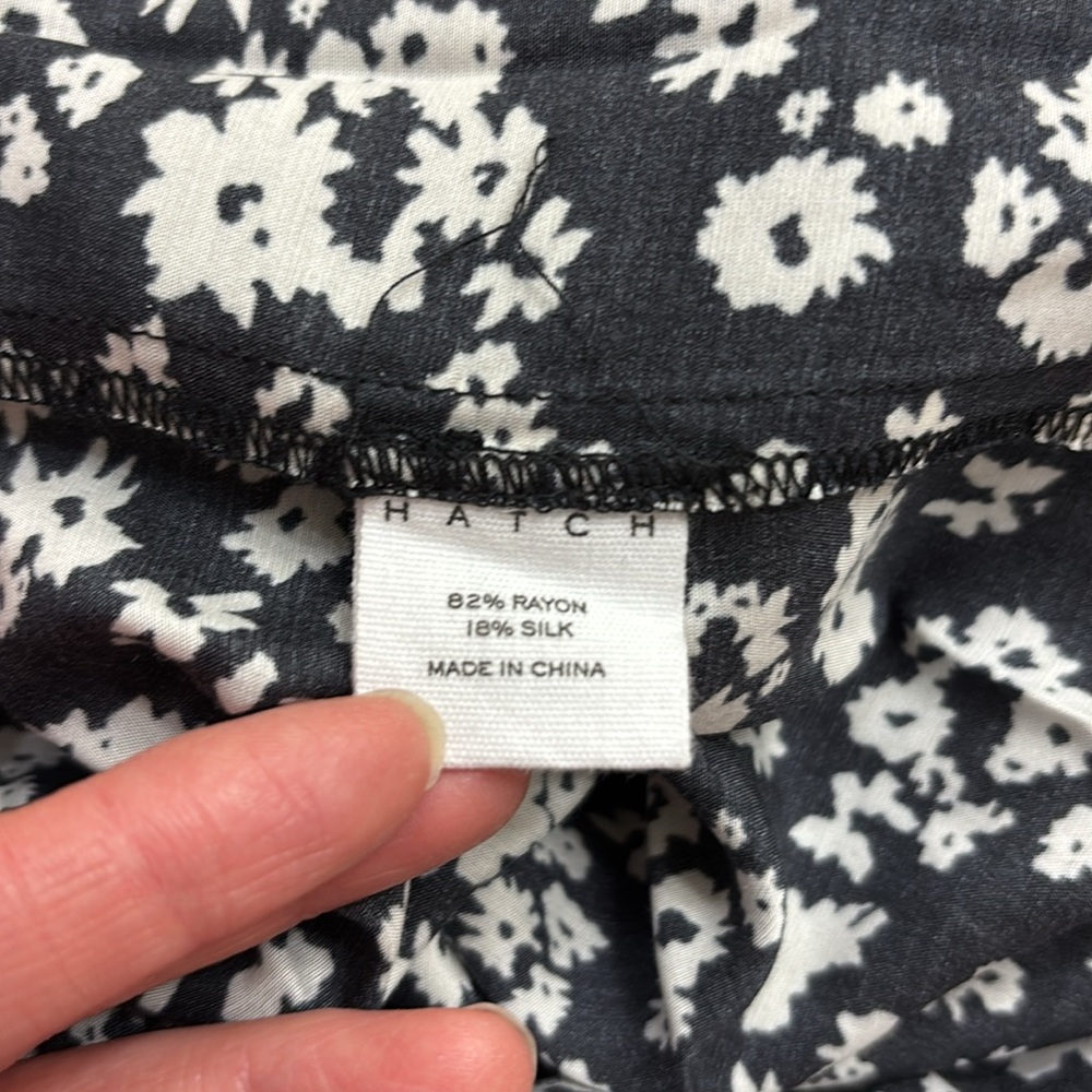 Hatch Maternity Regina Jumpsuit Floral Black & White Size 2 (Medium/Large) - Picture 15 of 16